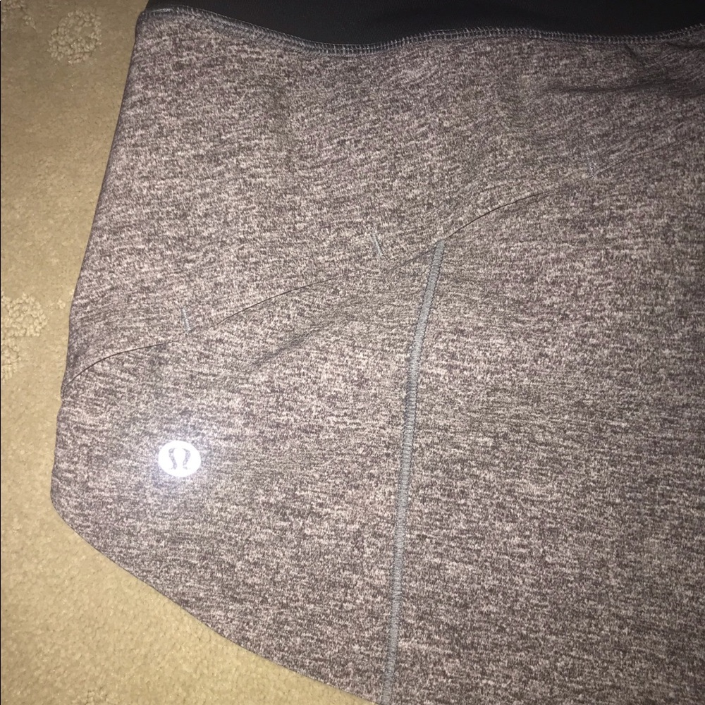 Lululemon Hot Short. Size 6.